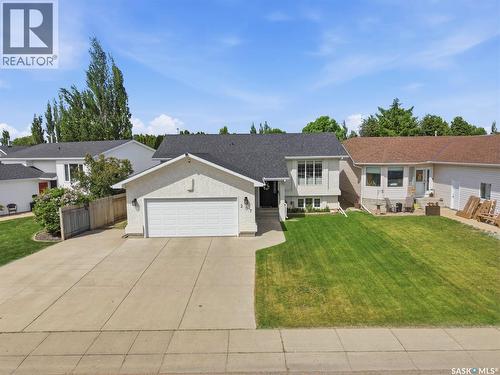 207 Sumner Crescent, Saskatoon, SK 