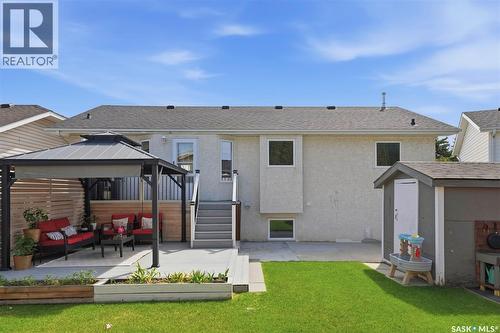 207 Sumner Crescent, Saskatoon, SK 