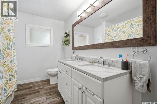445 Witney Avenue S, Saskatoon, SK 