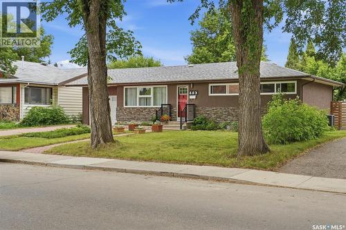 445 Witney Avenue S, Saskatoon, SK 