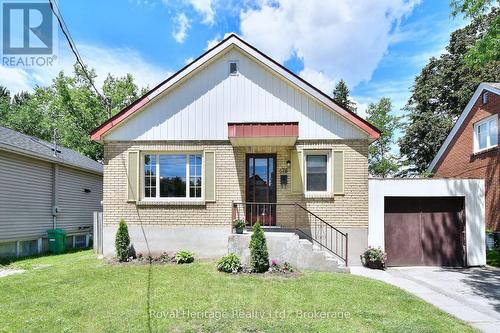 476 KING GEORGE STREET  Peterborough (Otonabee Ward 1), ON K9J 1S1