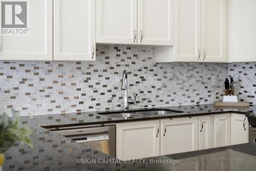 22 Delight Way, Whitby, ON 