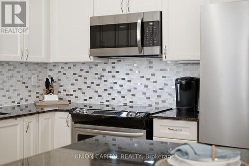 22 Delight Way, Whitby, ON 