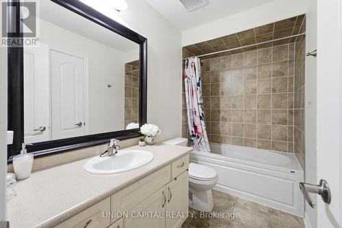 22 Delight Way, Whitby, ON 