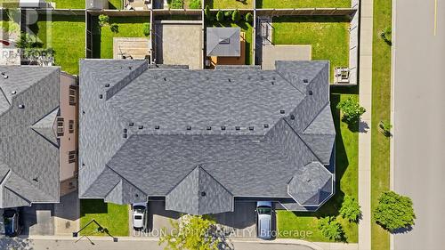 22 Delight Way, Whitby, ON 