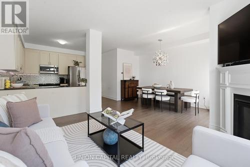 22 Delight Way, Whitby, ON 