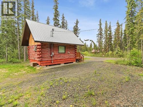 2 Woodland Drive, Whitehorse South, YT 