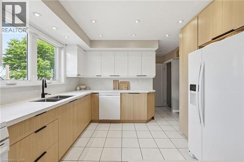 6 Darlington Drive, Hamilton, ON 