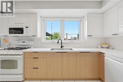 6 Darlington Drive, Hamilton, ON 