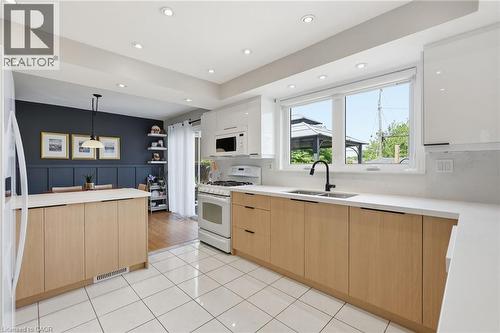 6 Darlington Drive, Hamilton, ON 