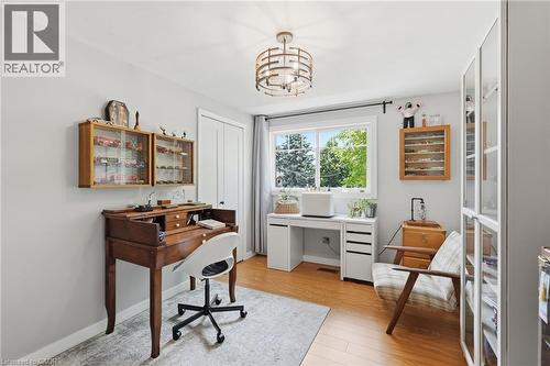 6 Darlington Drive, Hamilton, ON 