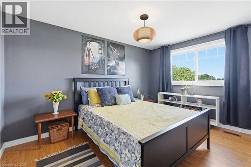 6 Darlington Drive, Hamilton, ON 