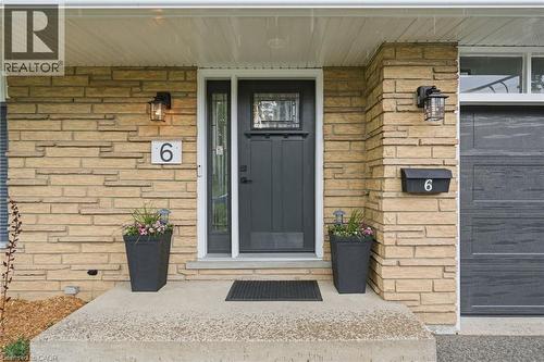6 Darlington Drive, Hamilton, ON 