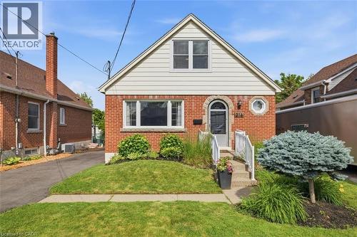 216 SUMMERHILL Avenue  Hamilton, ON L8K 3N7
