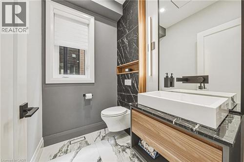55 Robarts Drive, Ancaster, ON 