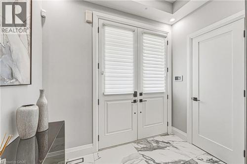 55 Robarts Drive, Ancaster, ON 
