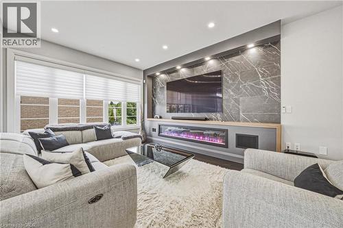55 Robarts Drive, Ancaster, ON 