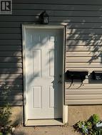 Door to lower unit - 