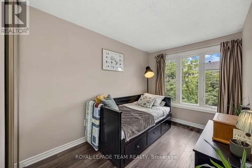 215 Booth Street, Ottawa, ON 