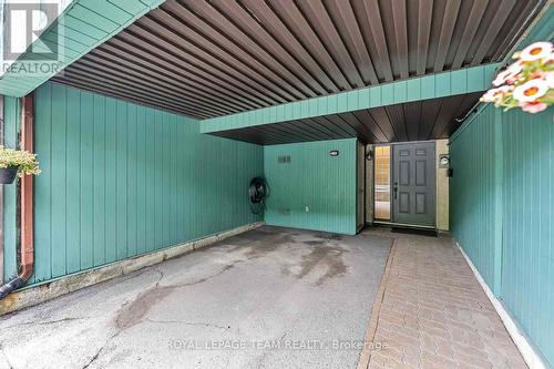 215 Booth Street, Ottawa, ON 