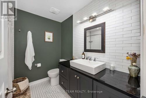 215 Booth Street, Ottawa, ON 