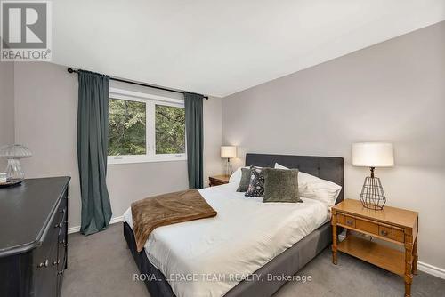 215 Booth Street, Ottawa, ON - Indoor Photo Showing Bedroom