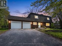 1081 BOUCHER CRESCENT  Ottawa, ON K4M 1B3