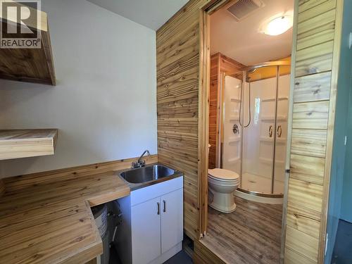 886 4Th Avenue, Mcbride, BC 
