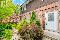 3 - 649 FRANCIS ROAD  Burlington, ON L7T 3X6
