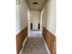 Upstairs hallway - 