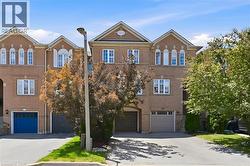 2420 RAVINEBROOK Crescent Oakville, ON L6H 6Y2