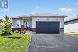 233 EDEY STREET  Arnprior, ON K7S 0G3