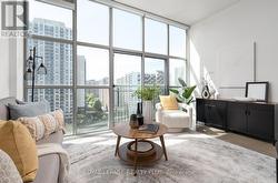 1016 - 2 FIELDWAY ROAD Toronto, ON M8Z 0B9