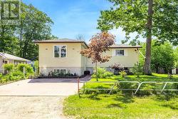 77 LAIDLAW STREET Wasaga Beach, ON L9Z 2L2