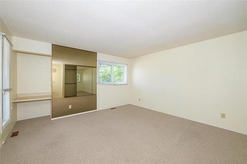4 Capilan Cove, Winnipeg, MB 