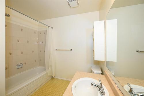 4 Capilan Cove, Winnipeg, MB 