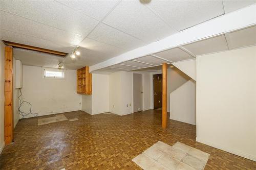 4 Capilan Cove, Winnipeg, MB 