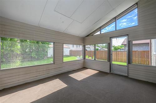4 Capilan Cove, Winnipeg, MB 