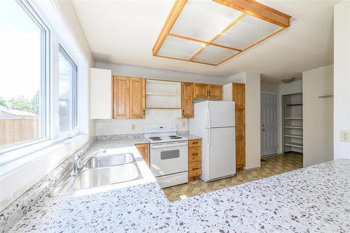4 Capilan Cove, Winnipeg, MB 