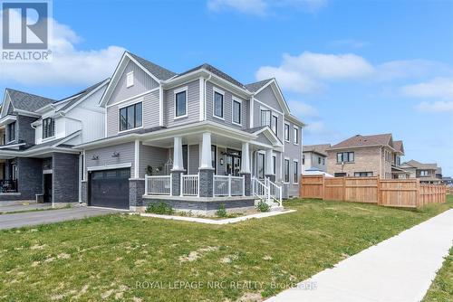 8 DOWNRIVER DRIVE  Welland (Dain City), ON L3B 0M5