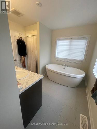 8 Downriver Drive, Welland (Dain City), ON 