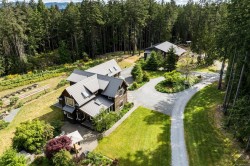 1381 Carlton Dr Cobble Hill, BC V8H 0B7