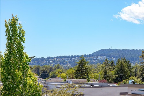 #308-2409 Bevan Ave, Sidney, BC 