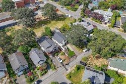 1519 Pearl St Victoria, BC V8R 2Y8