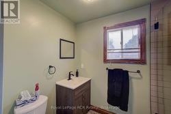 Main Floor Bathroom - 