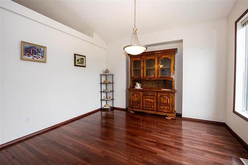 59 Moncrief Lane, Winnipeg, MB 