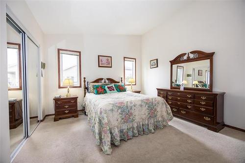 59 Moncrief Lane, Winnipeg, MB 