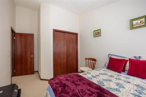 59 Moncrief Lane, Winnipeg, MB 
