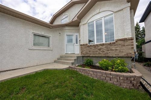 59 Moncrief Lane, Winnipeg, MB 