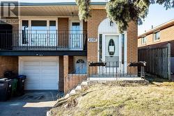 UPPER - 2393 WHALEY DRIVE Mississauga, ON L5B 2B3